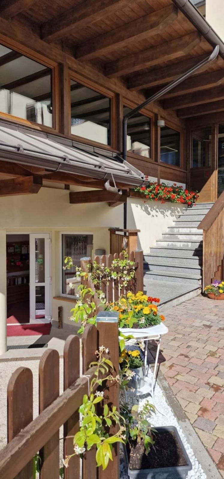 Soggiorno Dolomiti Маццін Екстер'єр фото